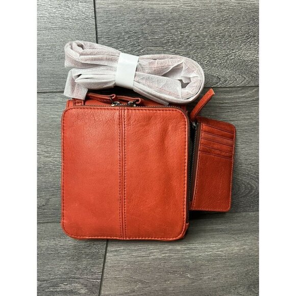 American Leather Co. Vintage Leather Crossbody - Kansas Whiskey Color - Picture 4 of 10